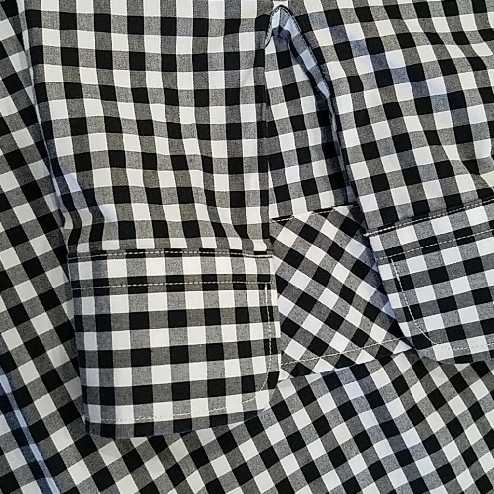 GUC Lauren Black Checked Button Top 1X - Picture 4 of 6